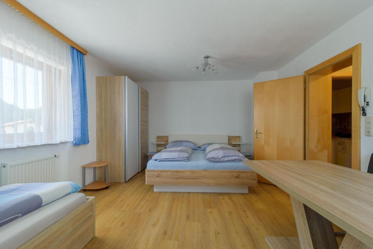 Apartmán Haus Schimpfoessl Flirsch Exteriér fotografie