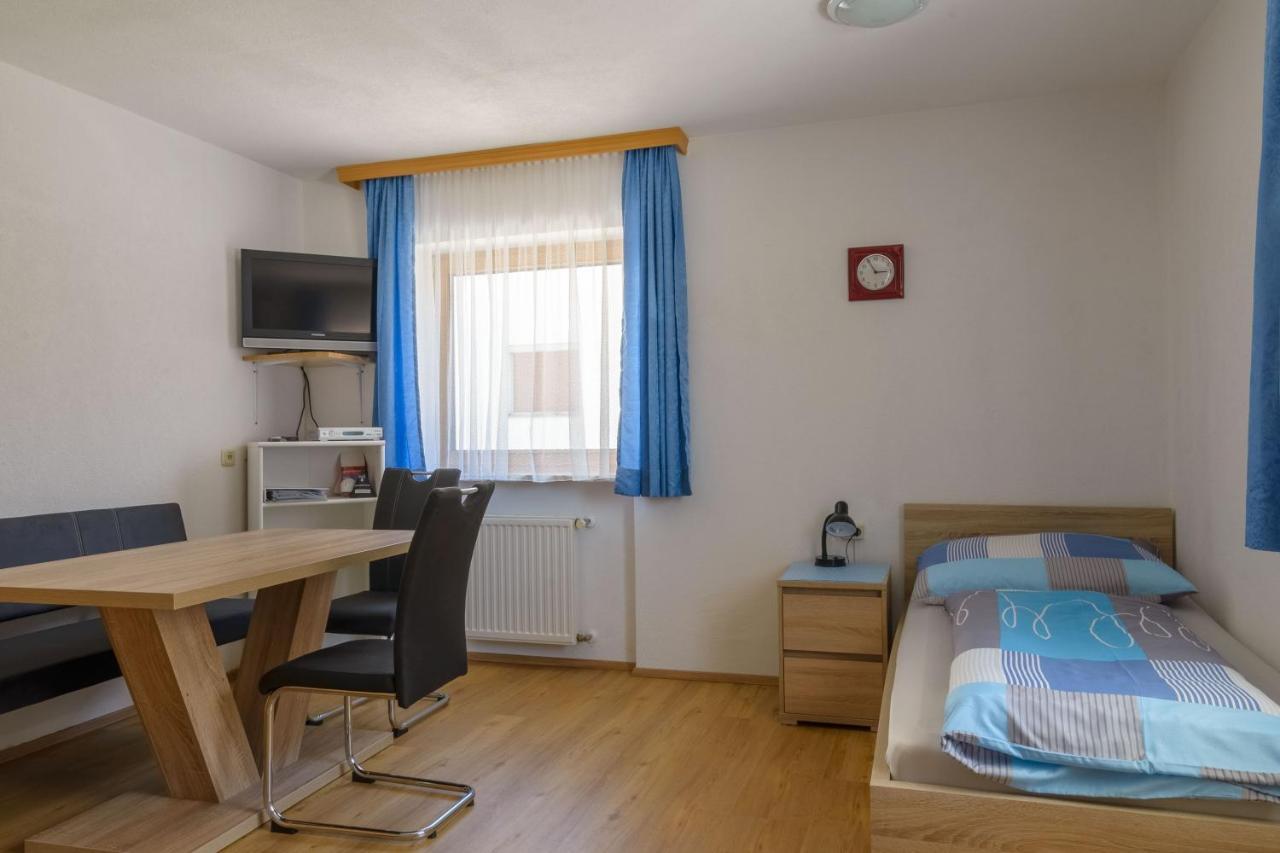 Apartmán Haus Schimpfoessl Flirsch Exteriér fotografie